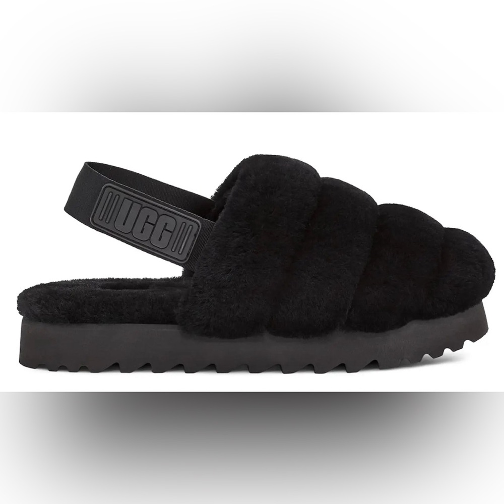 *NEW* UGG Slippers